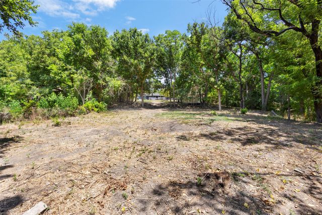 261 Rocky Drive, Waxahachie, TX 75167