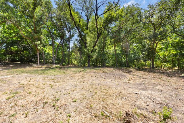 261 Rocky Drive, Waxahachie, TX 75167