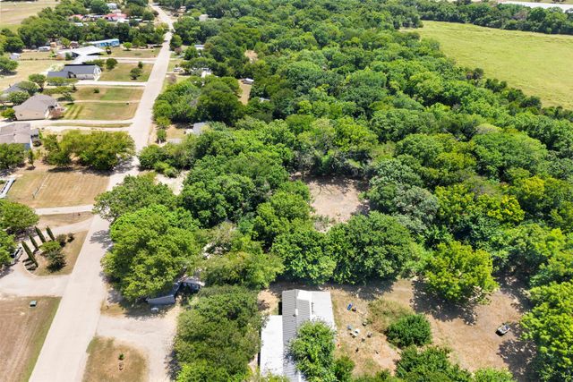 261 Rocky Drive, Waxahachie, TX 75167