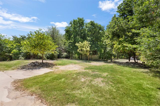 261 Rocky Drive, Waxahachie, TX 75167