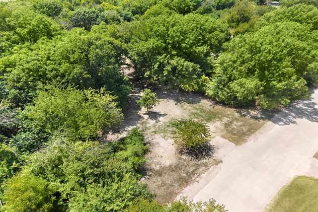 261 Rocky Drive, Waxahachie, TX 75167