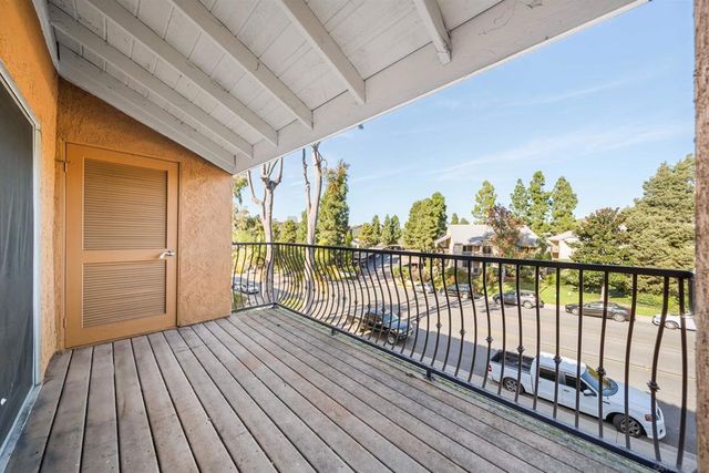 3167 Via Alicante 242, La Jolla, CA 92037