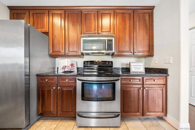 3167 Via Alicante 242, La Jolla, CA 92037