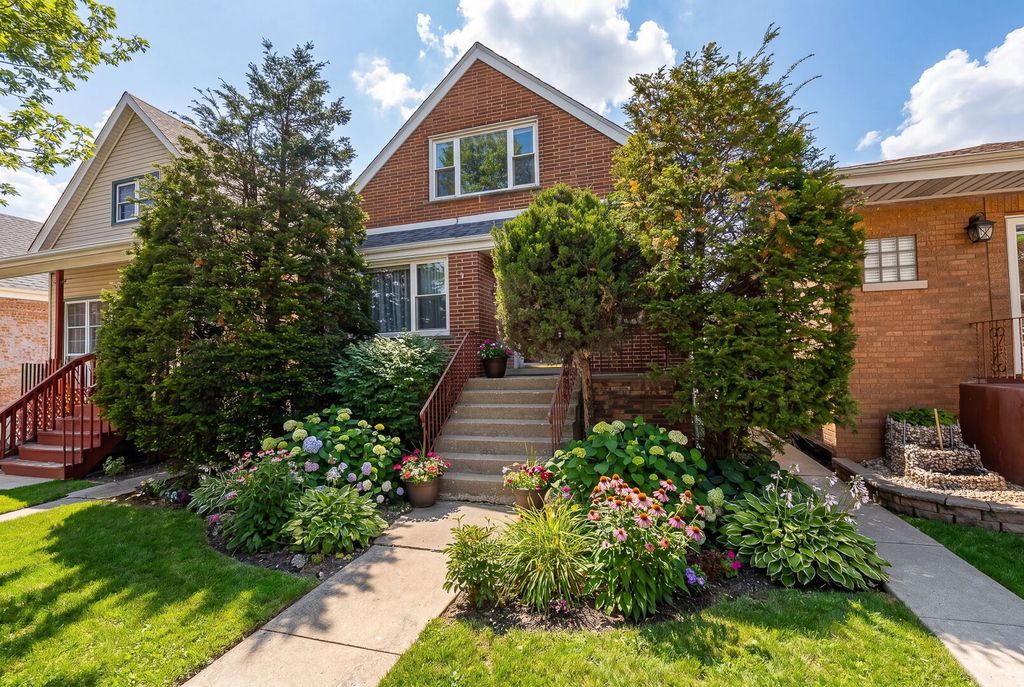 4508 S Avers Avenue, Chicago, IL 60632