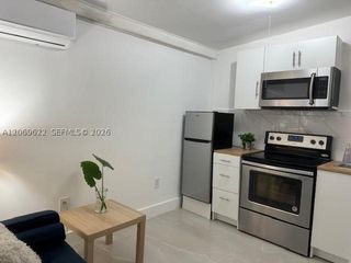 1270 NE 210th Ter B, Miami, FL 33179