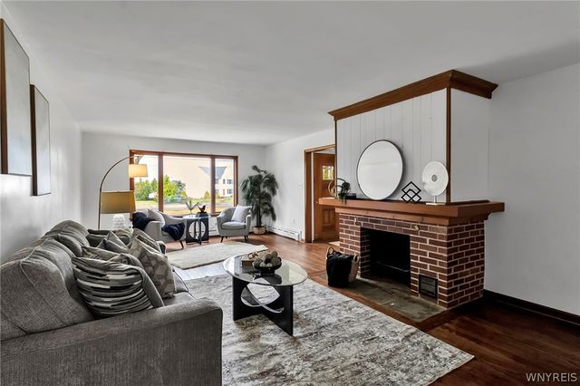 7531 Quaker Road, Orchard Park, NY 14127