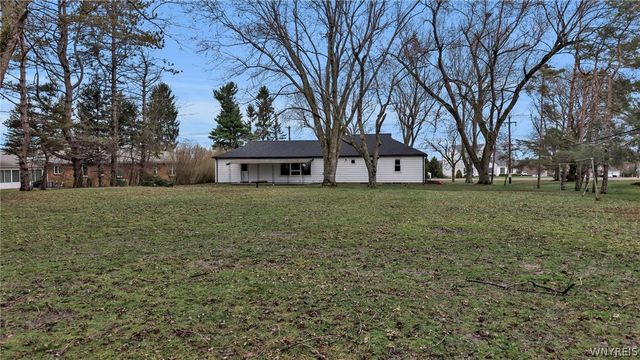 7531 Quaker Road, Orchard Park, NY 14127