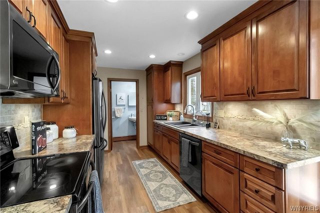 7531 Quaker Road, Orchard Park, NY 14127