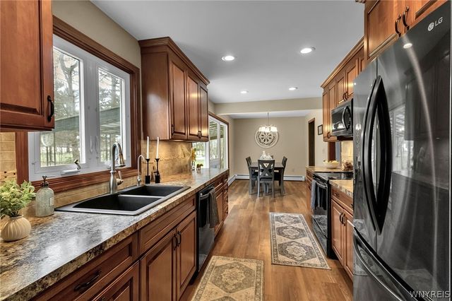 7531 Quaker Road, Orchard Park, NY 14127