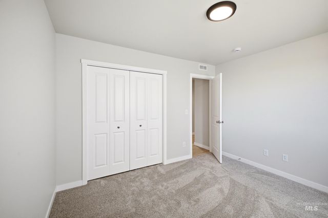208 W 17th Ave, Jerome, ID 83338