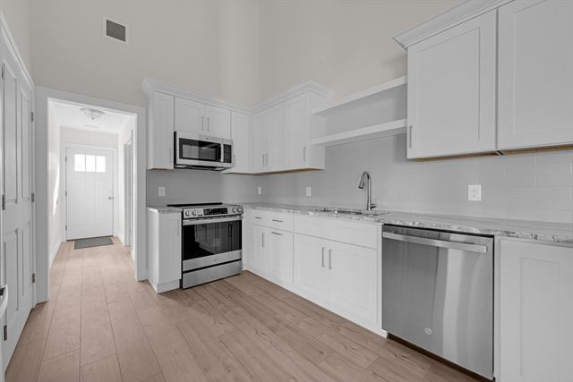 7 L Stevens Rd A, Charlton, MA 01507