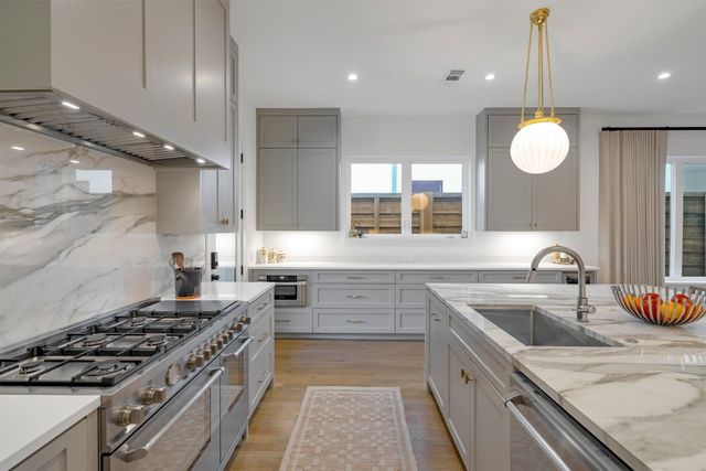 5135 Miller Avenue, Dallas, TX 75206