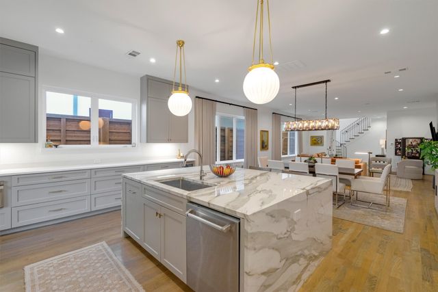 5135 Miller Avenue, Dallas, TX 75206
