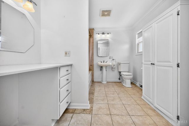 5573 Day Drive, Miami Twp, OH 45150
