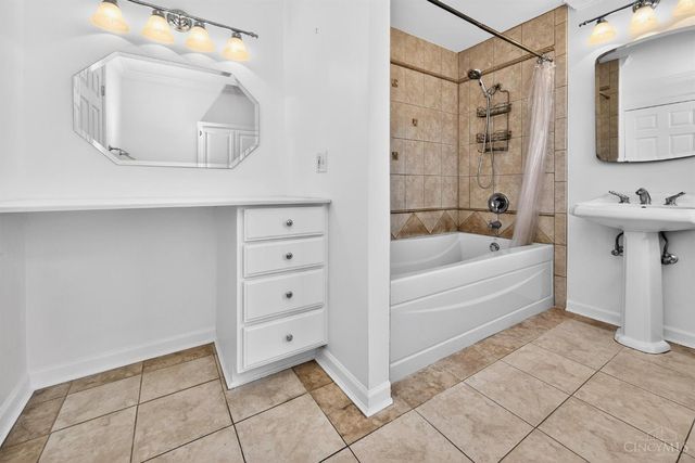5573 Day Drive, Miami Twp, OH 45150