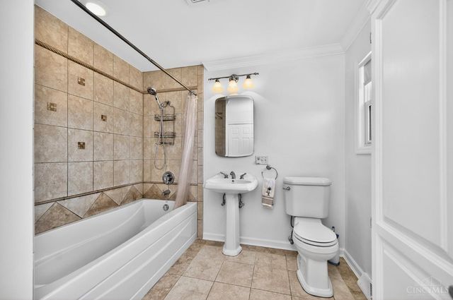 5573 Day Drive, Miami Twp, OH 45150