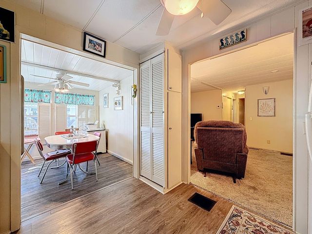 11076 100TH STREET 41, Largo, FL 33773