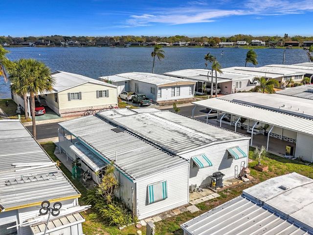 11076 100TH STREET 41, Largo, FL 33773