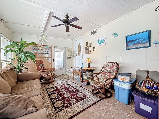 11076 100TH STREET 41, Largo, FL 33773