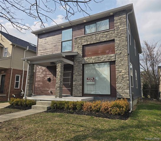 1277 E Lincoln Street, Birmingham, MI 48009