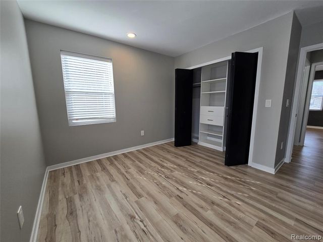1277 E Lincoln Street, Birmingham, MI 48009