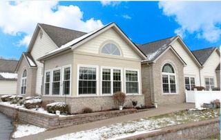 1224 Abbey Court, Westland, MI 48185