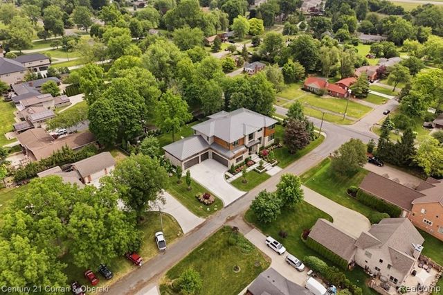 00 Southpointe, Grosse Ile, MI 48138