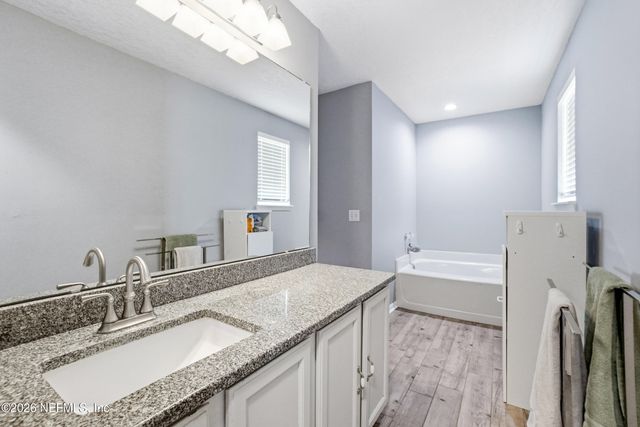 12623 ASH HARBOR Drive, Jacksonville, FL 32224