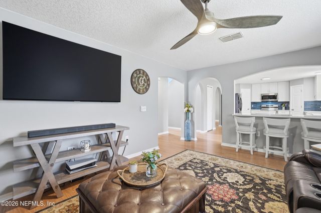 12623 ASH HARBOR Drive, Jacksonville, FL 32224