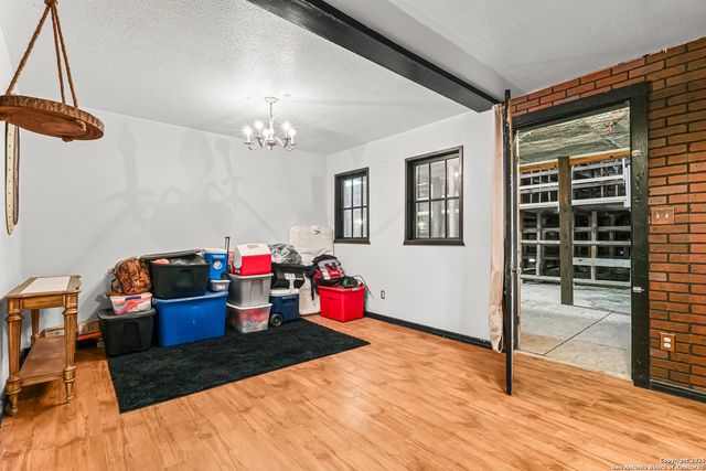 1001 D, Floresville, TX 78114