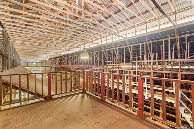 1001 D, Floresville, TX 78114