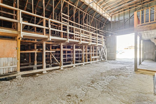 1001 D, Floresville, TX 78114