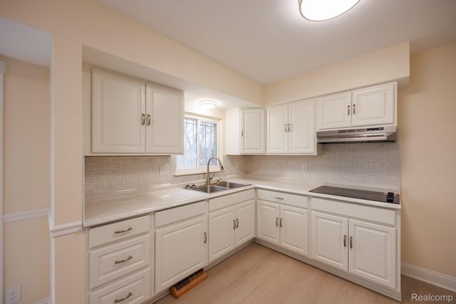 1518 Randy Court, Flint, MI 48505