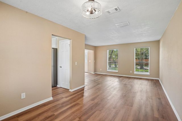 4539 Pioneer Trail Street, Sugar Land, TX 77479