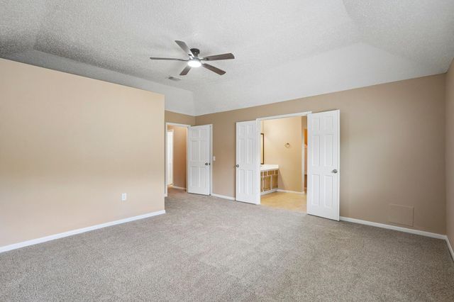 4539 Pioneer Trail Street, Sugar Land, TX 77479