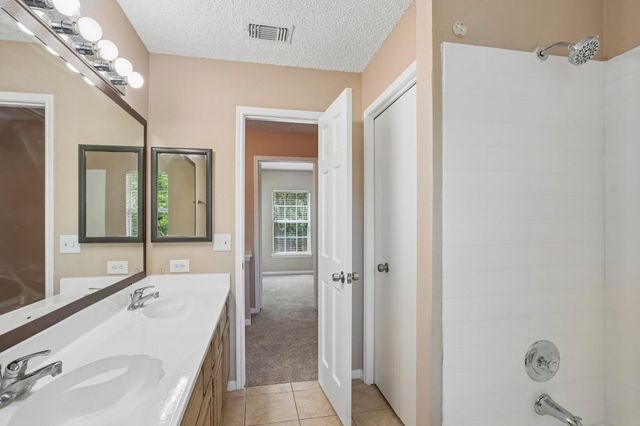 4539 Pioneer Trail Street, Sugar Land, TX 77479