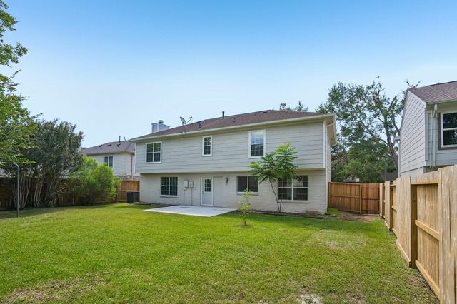 4539 Pioneer Trail Street, Sugar Land, TX 77479