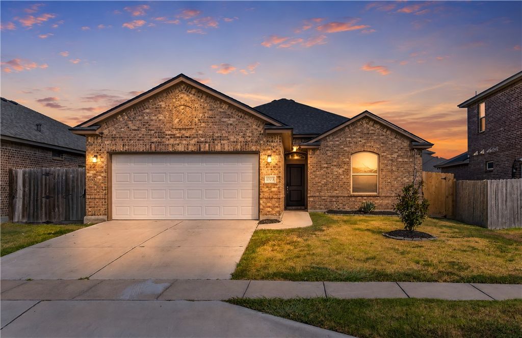 1003 Pasadena St, Portland, TX 78374 — photo 2