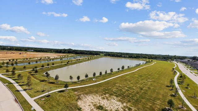 1025 Paddlefish, Alvin, TX 77511