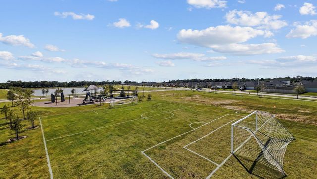 1025 Paddlefish, Alvin, TX 77511