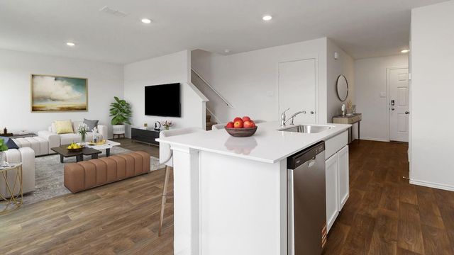 1025 Paddlefish, Alvin, TX 77511