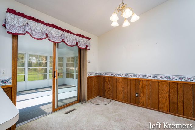 6455 Fairway Drive, Jenison, MI 49428