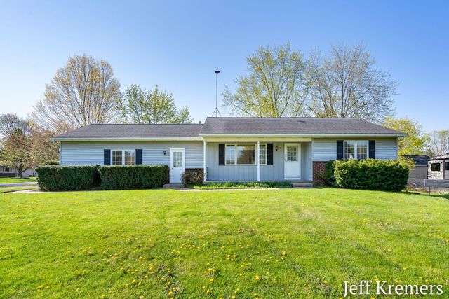 6455 Fairway Drive, Jenison, MI 49428