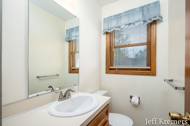 6455 Fairway Drive, Jenison, MI 49428