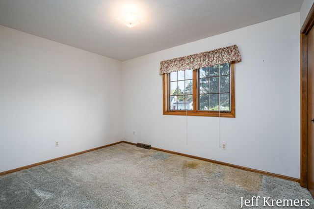 6455 Fairway Drive, Jenison, MI 49428