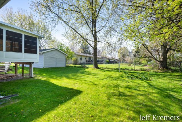 6455 Fairway Drive, Jenison, MI 49428