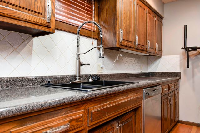 3438 E Carol Drive, Springfield, MO 65809