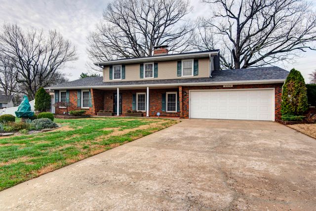 3438 E Carol Drive, Springfield, MO 65809