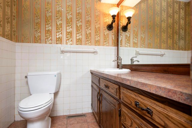 3438 E Carol Drive, Springfield, MO 65809