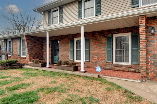 3438 E Carol Drive, Springfield, MO 65809